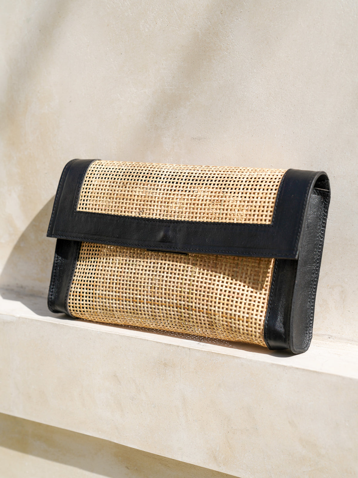 Seoul Clutch Black